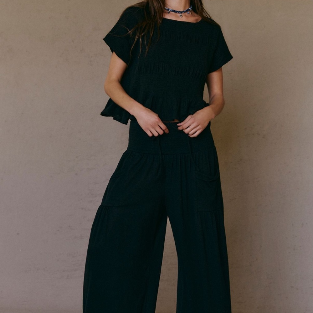 Free People Women's Riley 2-Piece Black Short Sleeve Set Size Medium